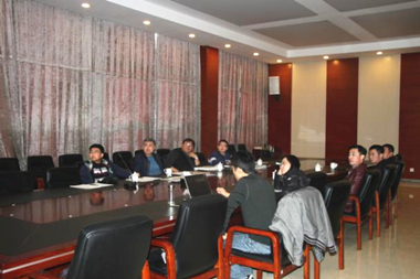 李學(xué)軍董事長(zhǎng)陪同榆林設(shè)計(jì)院一行赴涇河新城項(xiàng)目調(diào)研指導(dǎo)工作